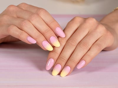 unghie effetto zucchero sfumato